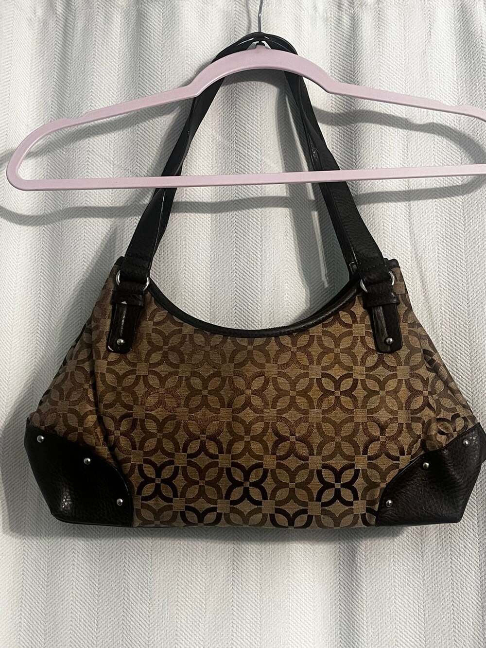 Vintage Relic Brown and Beige purse